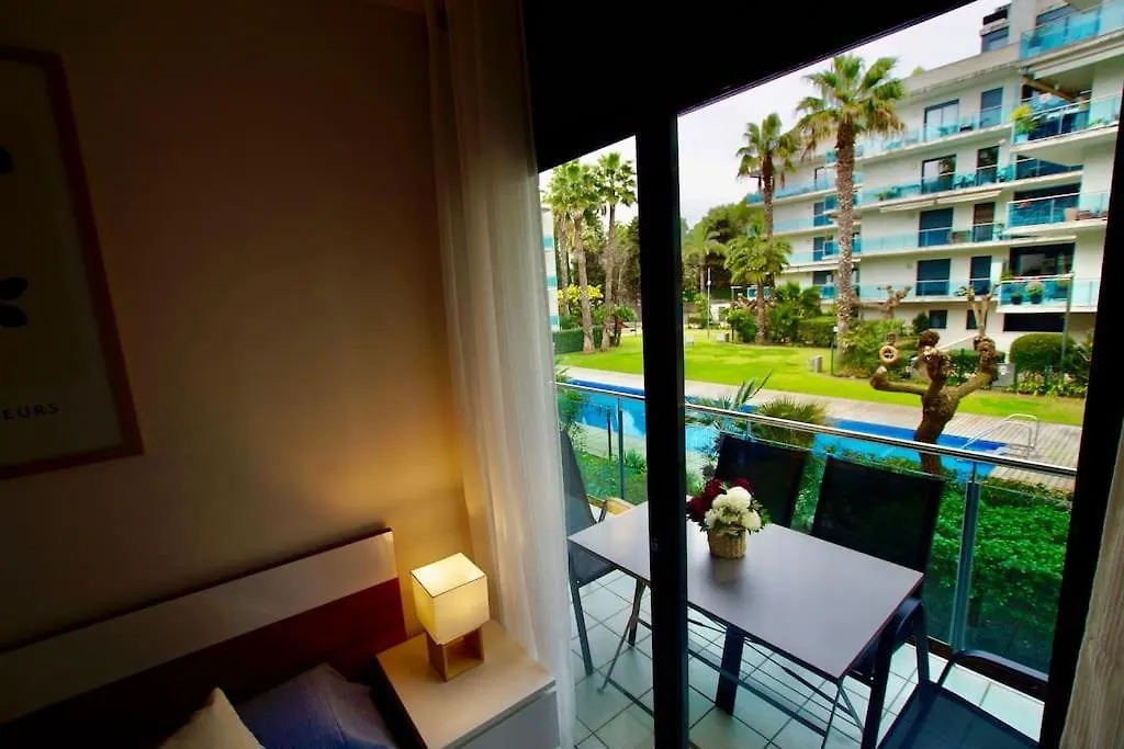 Apartment V&V Lloret-Apartamento Fenals Exclusivo Apartamento Para 6Pax Totalmente Renovado Con Piscina, Gimnasio, Parking Y Area Infantil Lloret de Mar